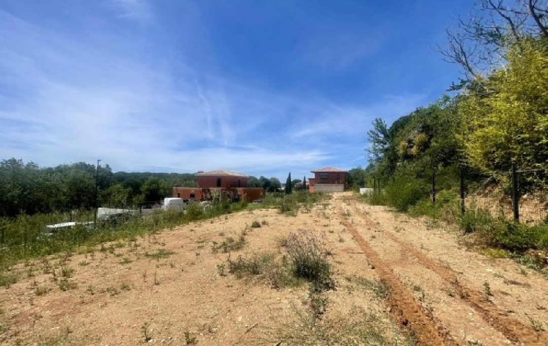 LM PATRIMOINE : Ground | BESSAN (34550) | 405 m2 | 144 000 € 