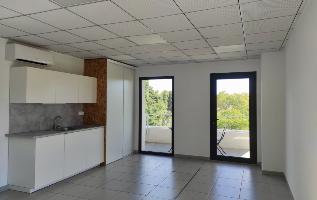 LM PATRIMOINE : Local / Bureau | PEZENAS (34120) | 30 m2 | 99 000 € 